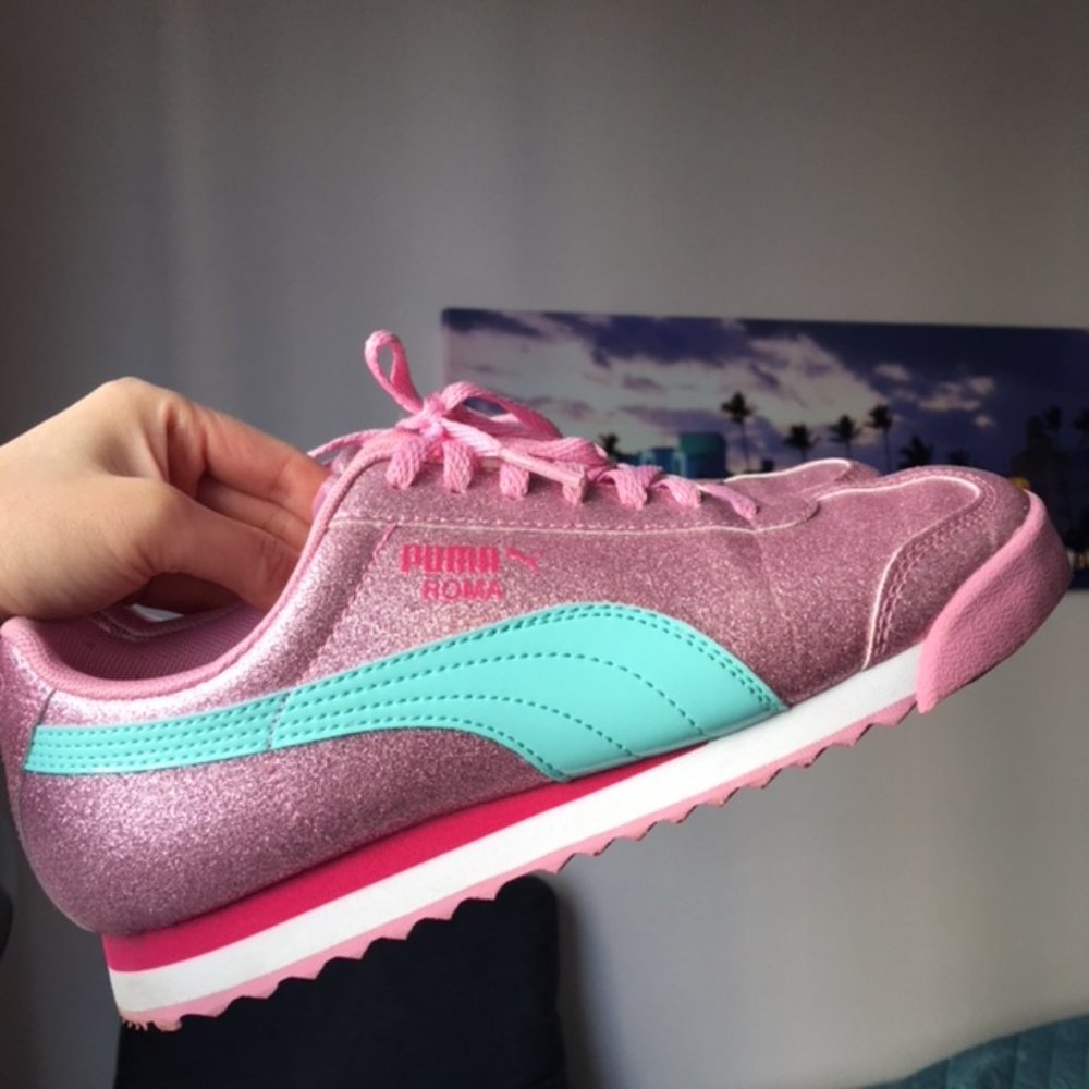 Glitter Pink Puma Sneakers (Womens 6.5 / Girls 5)